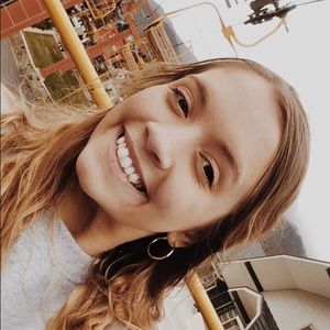 Meet your Posher, Amberly